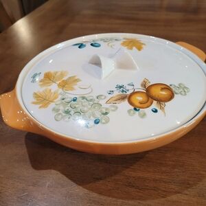 Vintage "Old Orchard " casserole dish designed by Ben Seibel for Iroquois China